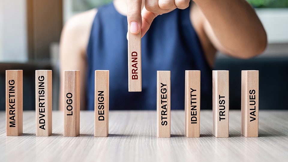 how-to-build-your-personal-brand-using-consulting-firm-article-img1